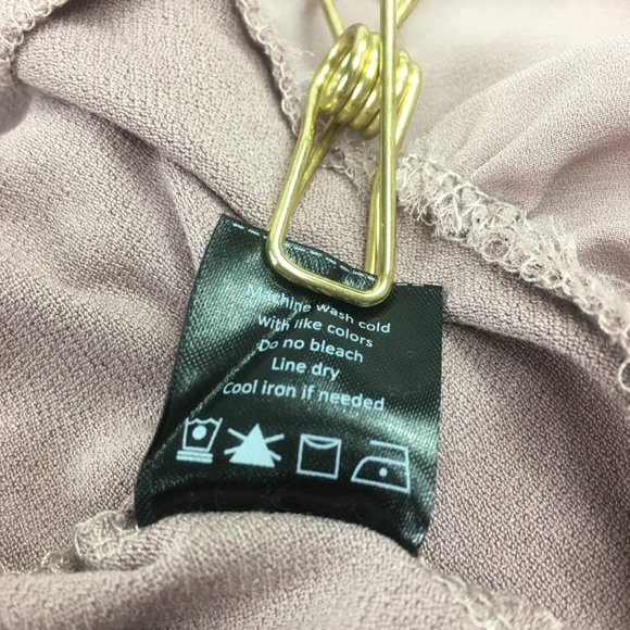 About A Girl Mauve flowy shirt - Picture 6 of 6